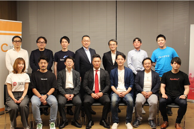 採択された企業(一部)とかんぽ生命・アフラック両社社長 採択された企業(一部)とかんぽ生命・アフラック両社社長