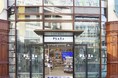 「PLAZA NEWSSTAND 赤坂店」がTBSのSDGsイベントに参加 リサイクルペットボトル繊維を使用した「KNT365」を販売