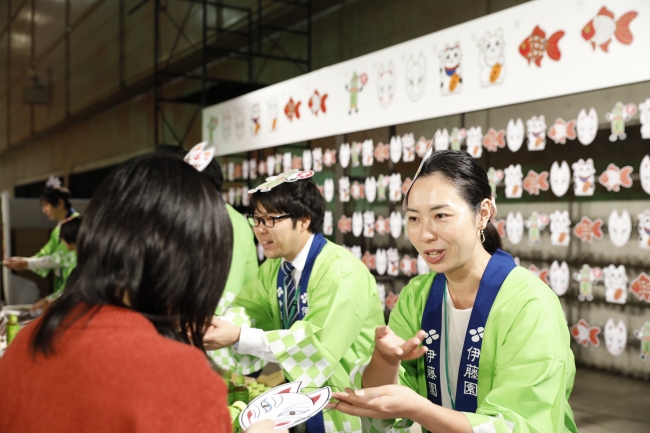 10,000名以上が日本のお茶文化・お祭り文化を体験「お～いお茶」発売30