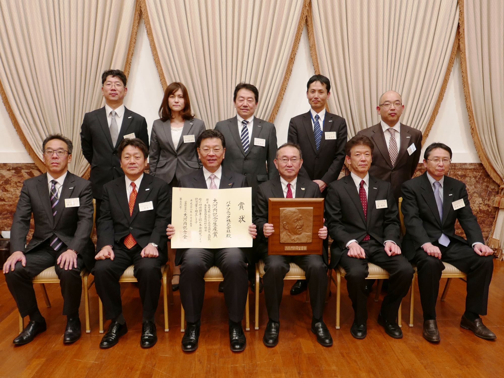 パナソニックが 第62回大河内賞 大河内記念生産賞 を受賞 高周波数に対応した低伝送損失 高耐熱 高多層回路基板材料の開発 パナソニックのプレスリリース