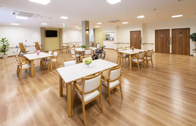 パナソニック エイジフリーケアセンター静岡藤枝 デイサービス 機能訓練室兼食堂