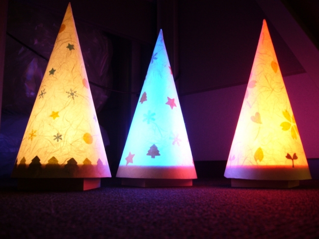 親子LED工作教室「クリスマスランプをつくろう！」作品イメージ