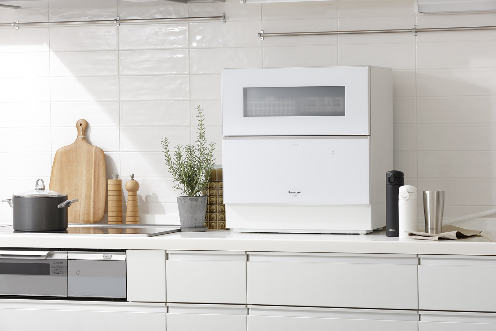卓上型食器洗い乾燥機 Np Tz300を発売 パナソニックのプレスリリース