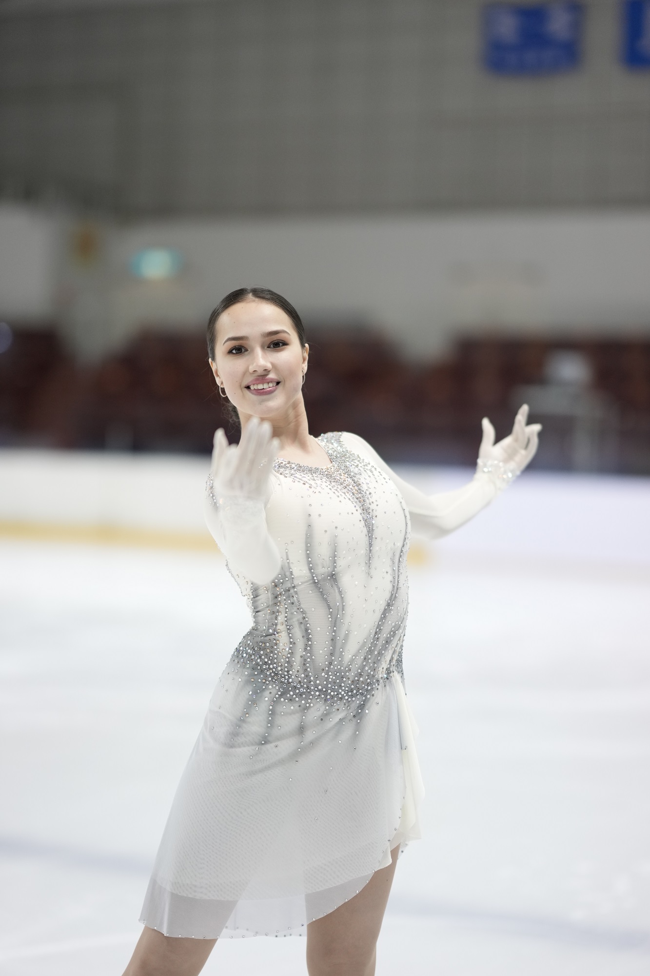 独占配信コンテンツ本日解禁 ロシアの妖精 アリーナ ザギトワ選手の演技を複数アングルで同時視聴 Au5g Figure Skating Auスマートパスプレミアム で配信開始 Kddi株式会社のプレスリリース 独占配信コンテンツ本日解禁 ロシアの妖精 アリーナ ザギトワ選手の演技を複数アングルで同時視聴 Au5g Figure Skating Auスマートパスプレミアム で配信開始 Kddi株式会社のプレスリリース