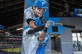 エスコンフィールドHOKKAIDOに北海道日本ハムファイターズ 伊藤大海投手、万波中正選手の壁画完成