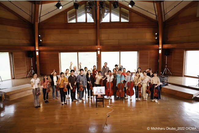 奥志賀高原・森の音楽堂での講習会に参加したアカデミー生の様子（写真：(C)Michiharu Okubo／ OICMA2022）