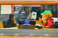 「ドア開けてます!」にウェイキーが登場!