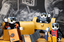 ROBO-UNI【ロボユニ 】がデアゴスティーニの初代Robi組立完成品 