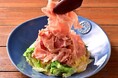 “ストップ”まで盛り付ける「のせ放題パスタ」のVANSAN、京王百貨店新宿店に9月14日オープン！キッズスペースを備え、子ども連れでも気兼ねなく楽しめる店舗に