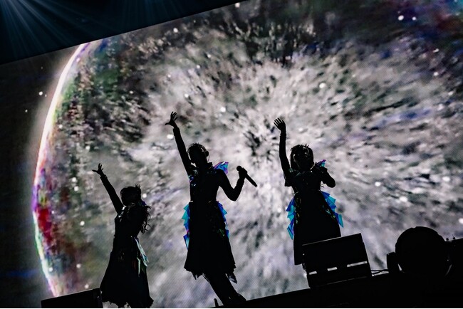 Photo by Taku Fujii Photo by Taku Fujii