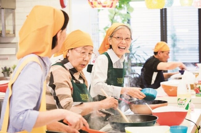 料理で高齢者の可能性を引き出す業界オンリーワン 料理特化型デイサービス「なないろクッキングスタジオ」 料理で高齢者の可能性を引き出す業界オンリーワン 料理特化型デイサービス「なないろクッキングスタジオ」