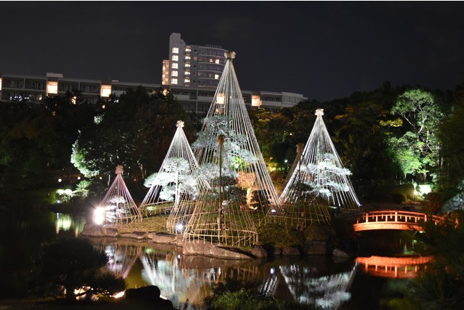 幕張新都心の日本庭園で幻想的なライトアップ 見浜園灯ろうまつり 秋の日本庭園ライトアップ21 21年11月日 土 28日 日 開催 千葉県立幕張海浜公園 西武造園株式会社のプレスリリース