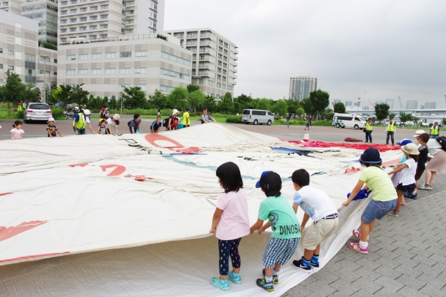 熱気球教室（当公園での過去開催の様子）
