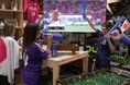 おふろcafe utatane で、とことん楽しむサッカー観戦イベントを実施中。おふろでラウンジで盛りあがろう