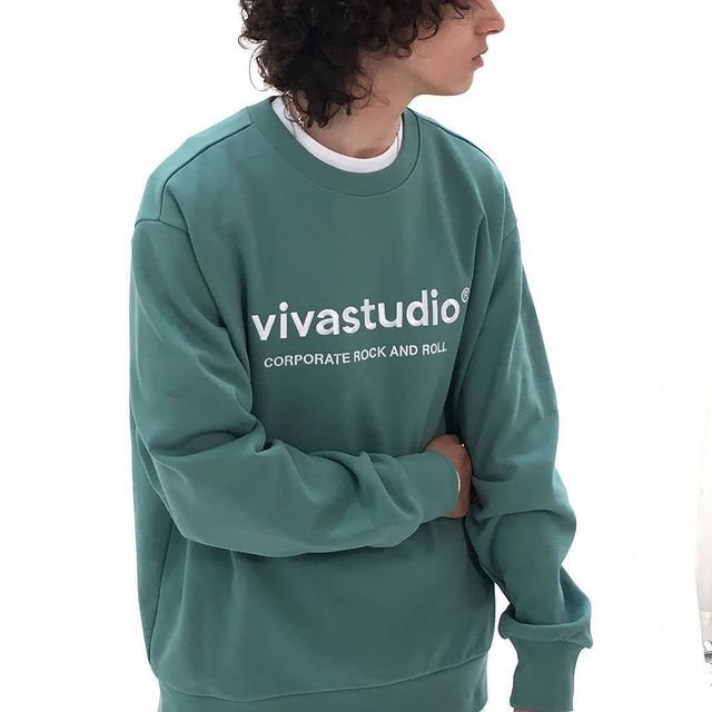 韓国人気ストリートブランドとして知られる「vivastudio」(ビバ