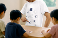 【着る設計図】世界王者が考案した紙ヒコーキのTシャツ発売