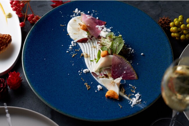 北海道産毛ガニと桃寿蕪のラビオリ トリュフ 北海道雲丹 根セロリのムース