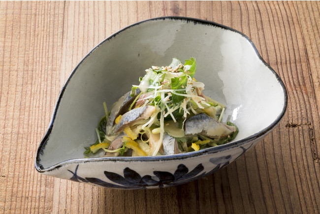 秋刀魚と香味野菜のお刺身サラダ