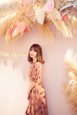 小嶋陽菜プロデュースブランド「Her lip to 」が伊勢丹新宿店でLimited