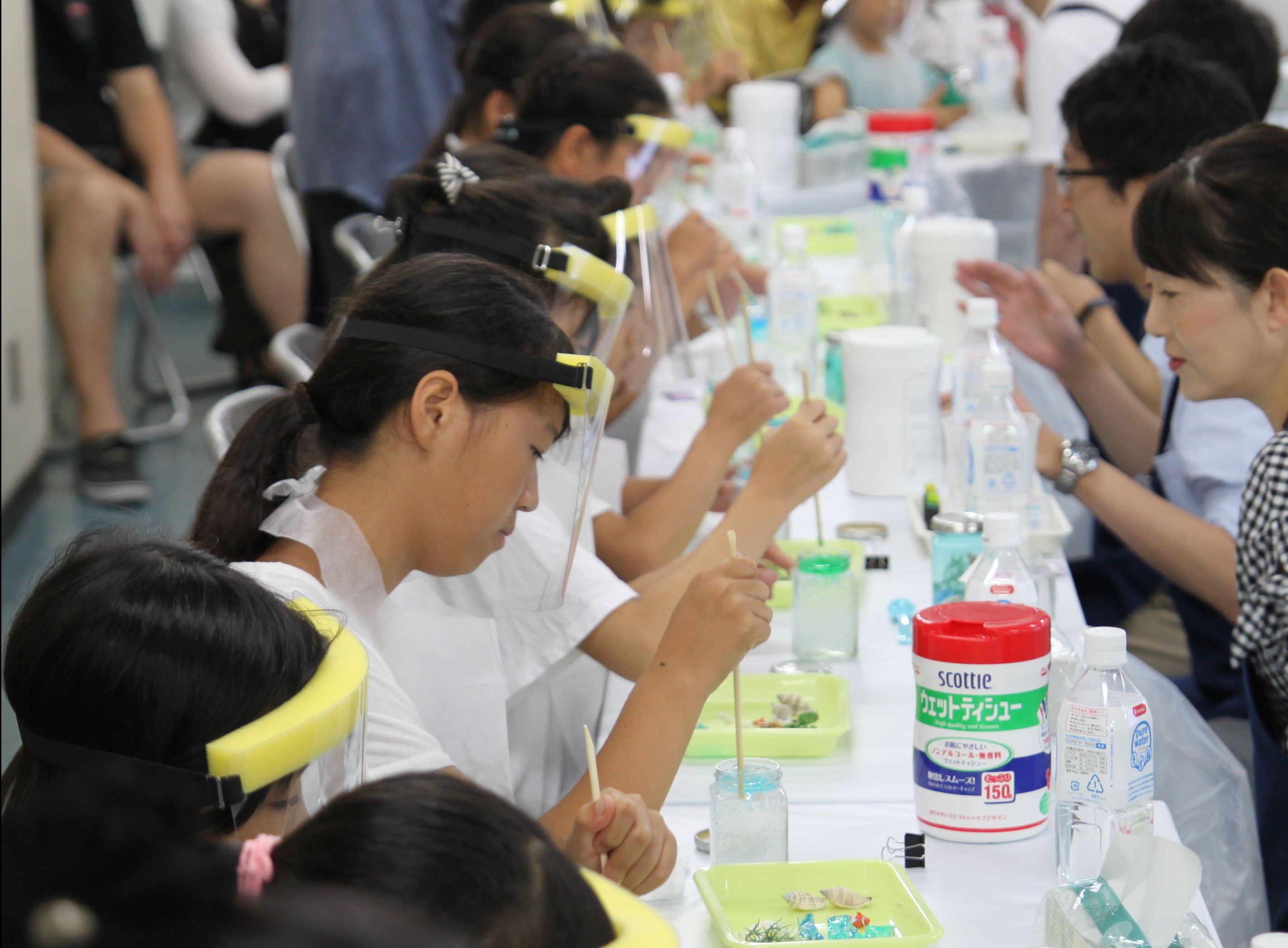 夏休み子ども化学実験ショー19 ８月3日 土 4日 日 科学技術館にて開催 日化協のプレスリリース