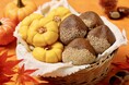 【韓国発！リアルすぎる“秋の味覚”パン】「ハートブレッドアンティーク」よりもっちもちな新食感と素材の甘みを楽しめる、渋皮栗使用の『くりパン』＆国産栗かぼちゃ使用の『かぼちゃパン』が期間限定で新発売！