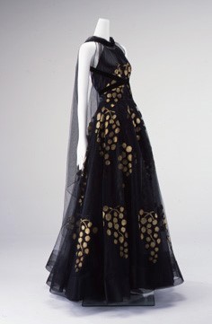 マドレーヌ・ヴィオネ《イブニングドレス》1938年