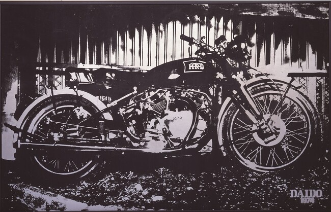 森山大道《ヴィンセント・ブラックシャドウ》1974年 島根県立美術館蔵 (C)Daido Moriyama Photo Foundation 森山大道《ヴィンセント・ブラックシャドウ》1974年 島根県立美術館蔵 (C)Daido Moriyama Photo Foundation