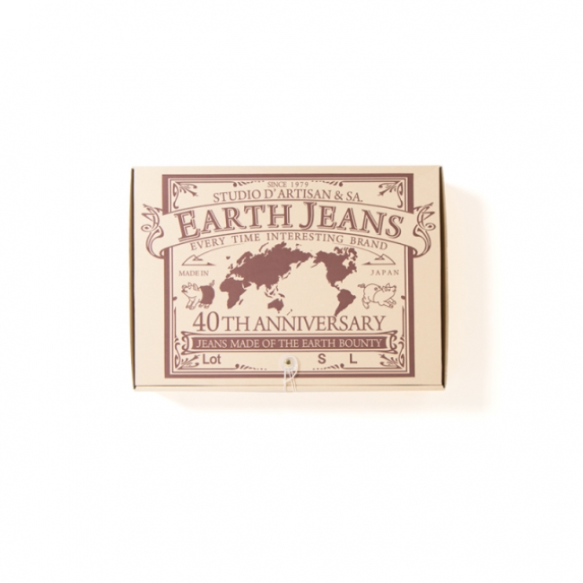 『40th EARTH JEANS』は限定250本の生産であり、専用BOXが付属