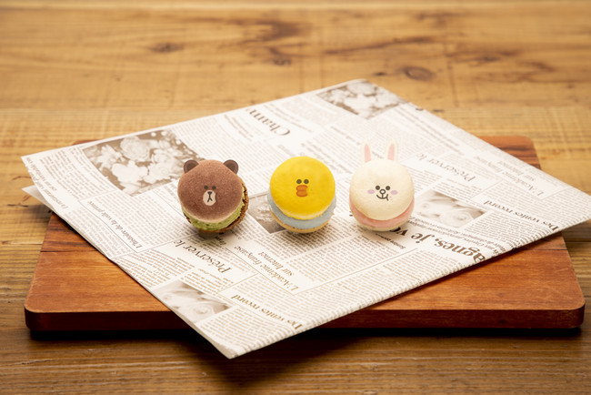 【TAKE OUT】LINE FRIENDS MACARON　550円1個、1,500円3個セット