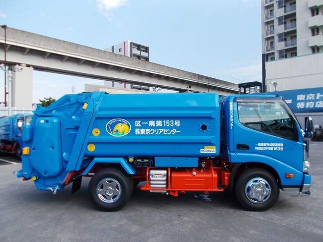 「サステオディーゼル燃料」を使用した食品廃棄物収集専用車