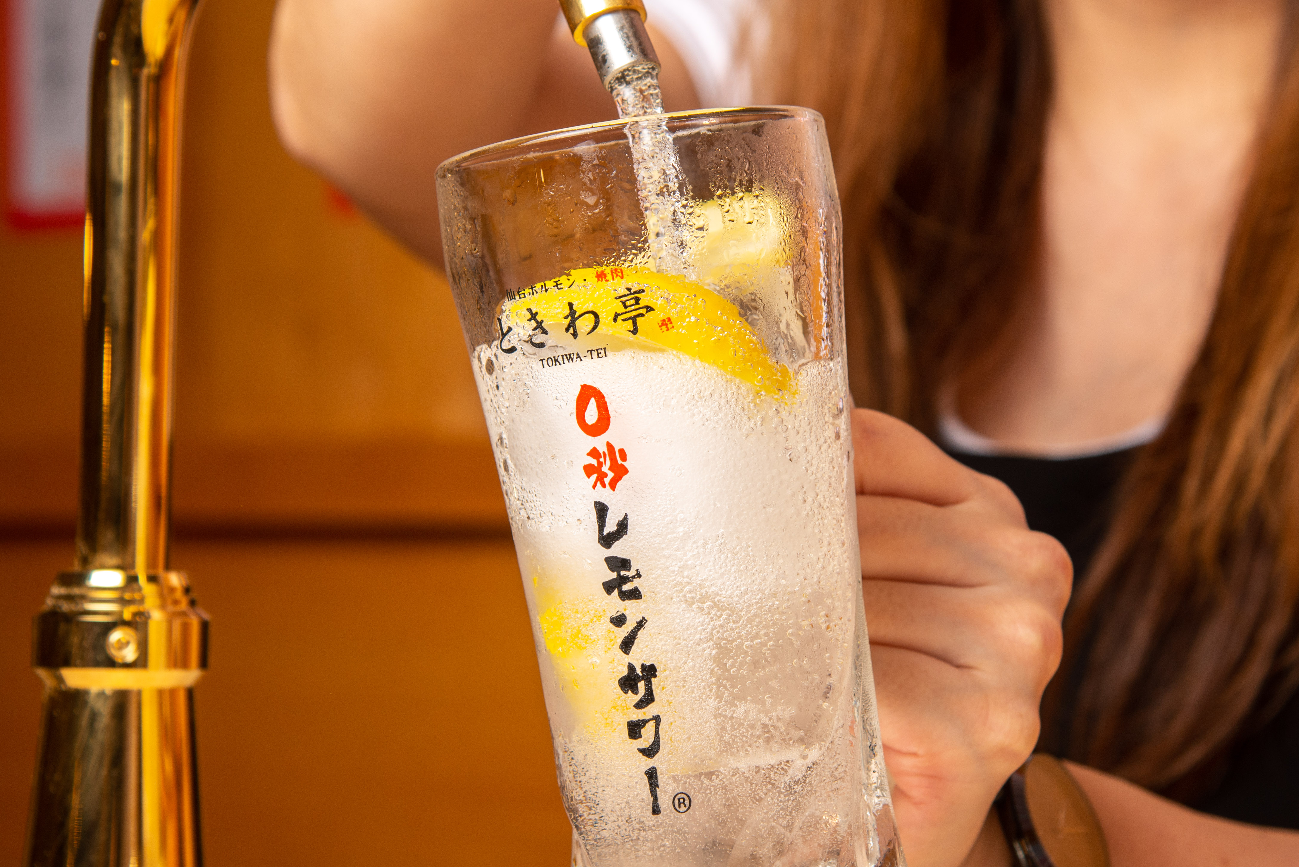 元祖 レモンサワータワーと仙台ホルモンのエンタメ酒場 0秒レモンサワー 仙台ホルモン焼肉酒場 ときわ亭 都内屈指の酒場天国 赤羽駅前に10月25日 月 オープン Gosso株式会社のプレスリリース