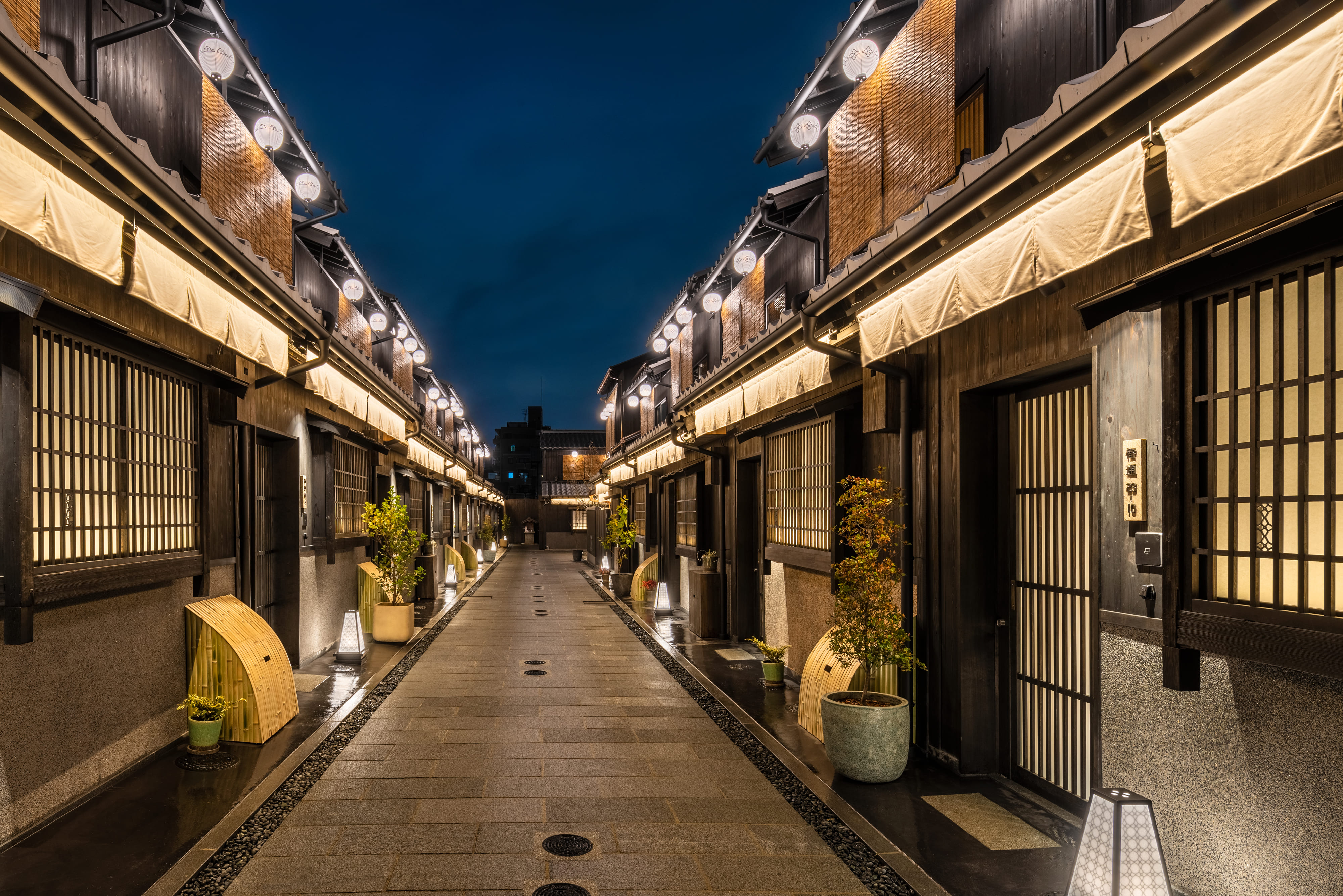 町家の並ぶ路地一体を旅館へリノベーション Nazuna 京都 椿通 開業 株式会社nazunaのプレスリリース
