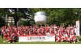新日本製薬どんたく隊、出陣!「第64回博多どんたく港まつり」に出場しました
