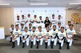 新日本製薬、福岡ソフトバンクホークスジュニアチームの選手・監督・コーチへ『パーフェクトワン』と『Fun and Health』の商品セットを進呈