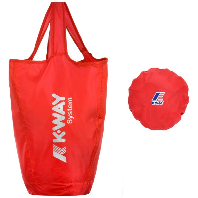 インナーパッカブルバッグ付きK-Wayショッピングバッグ。ナイロン100%。　 K-Way Systemのロゴがシルバーカラーでプリントされています。