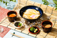 7/2(水)~「冷やし胡麻つけうどん」が1年ぶりに帰ってきます!専用に仕立てた冷たい出汁と濃厚胡麻だれでうどんを楽しむ、涼味あふれる夏の新定番!今年は生七味を入れて楽しむ「ちょい辛」バージョンも登場!