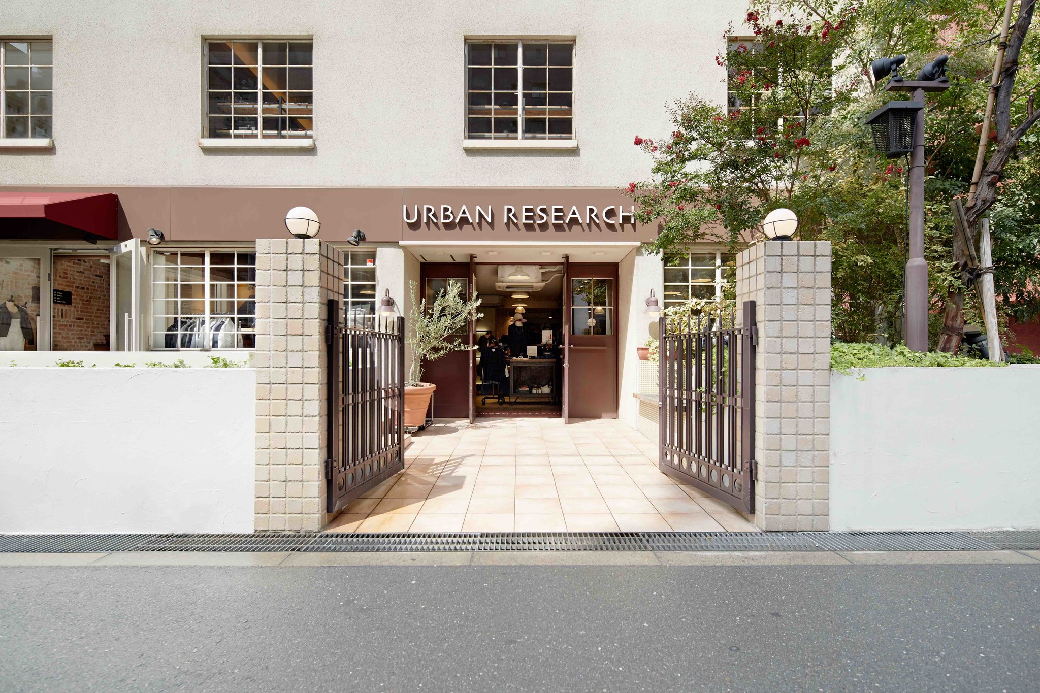 URBAN RESEARCH 堀江店が4月1日にリニューアルオープン|(株)アーバンリサーチのプレスリリース