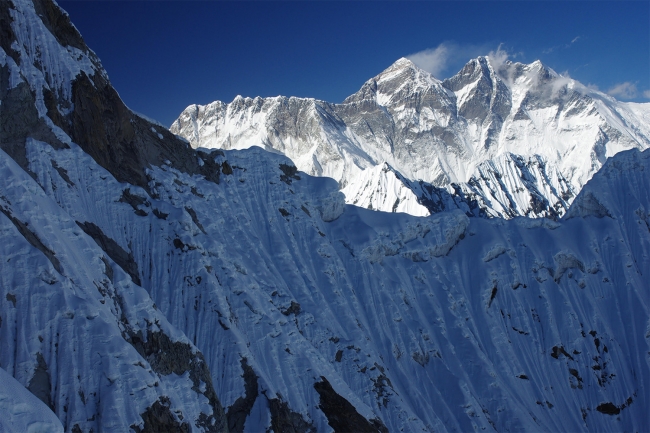 エベレスト日本人初登頂50周年メモリアル登山プロジェクト」決定 -2020