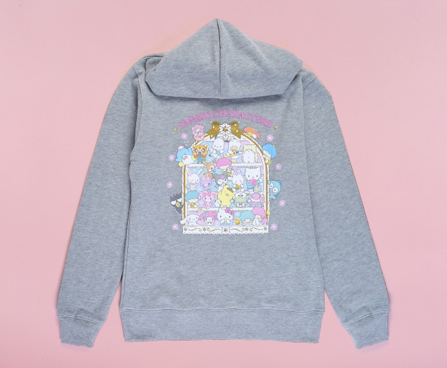 パーカー（M、L、LL）各4,950円