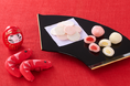 お菓子でゲン担ぎ!年末年始や受験シーズンに向けた縁起の良い紅白シリーズ2品を2024年12月2日(月)より期間限定で発売いたします。