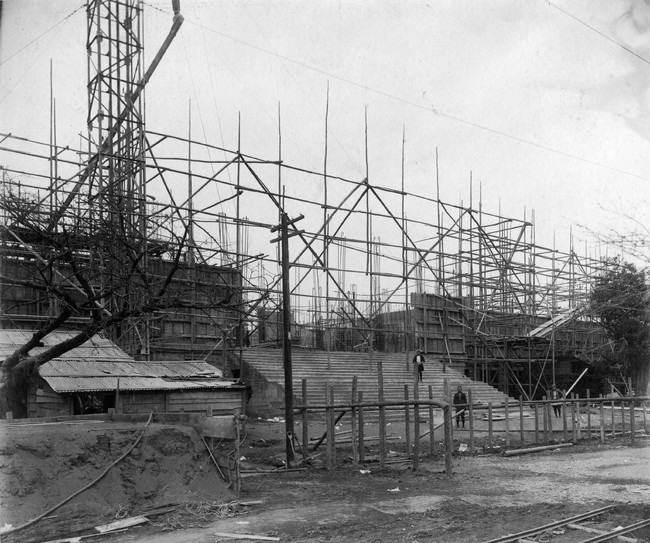 旧館建設風景　1924-26年撮影