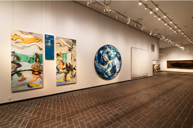 都美セレクション グループ展 2020「東アジア絵画のなかへ―トランスする「日本画」の可能性」会場風景 撮影:山中慎太郎(Qsyum!) 都美セレクション グループ展 2020「東アジア絵画のなかへ―トランスする「日本画」の可能性」会場風景 撮影:山中慎太郎(Qsyum!)