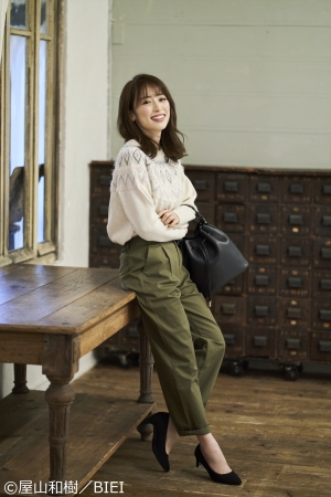 ハニーズホールディングス イメージモデルに泉里香さんを起用 株式会社ハニーズホールディングスのプレスリリース