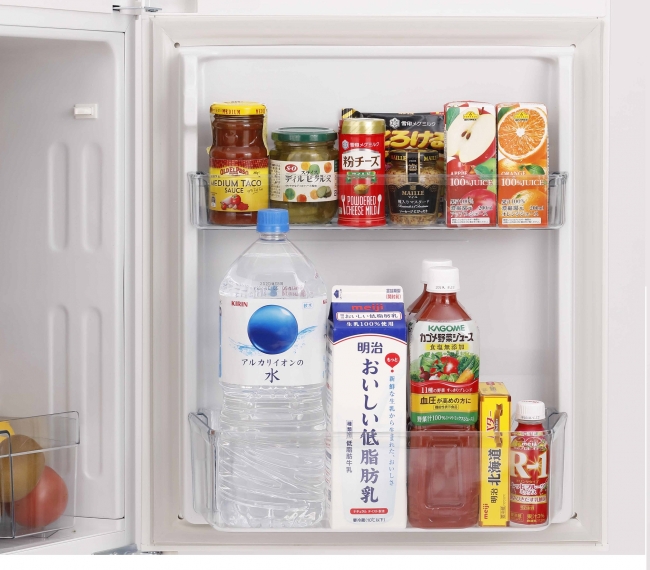 コンパクトサイズではじめての一人暮らしに ピタッと 2ドア冷凍冷蔵庫 Hr E911w 18年11月1日発売予定 ツインバード工業株式会社のプレスリリース