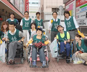 ハンディのある人もない人も一緒になって まちをきれいに 新宿区 Npo法人と協力しあい 歌舞伎町で コラボそうじ を実施します 株式会社 丸井グループのプレスリリース