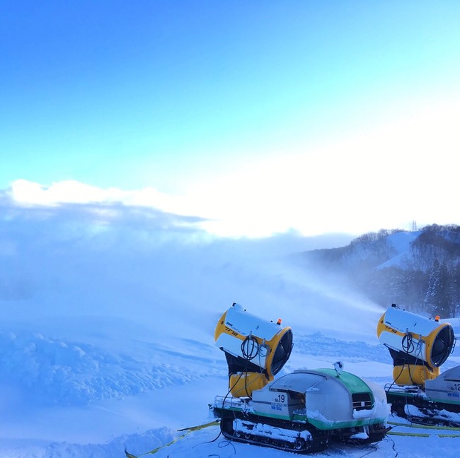 高鷲スノーパークに導入される省エネルギー人工降雪機