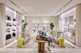 フェンディ、ソウルの新世界タイムススクエアに新店舗をオープン!アン・ユジンがオープニングイベントに登場!