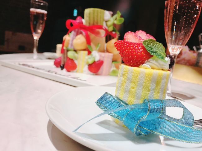 Esola新宿 のバースデープレートが可愛いすぎる 誕生日にとっておきのサプライズを 最高に映えるアニバーサリーケーキが登場 株式会社パートナーズダイニングのプレスリリース