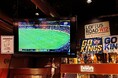 10万人がスタジアムを埋めるAFL Grand Finalへ！ファイナルシリーズ全試合をHUB渋谷センター街店で観戦できる！