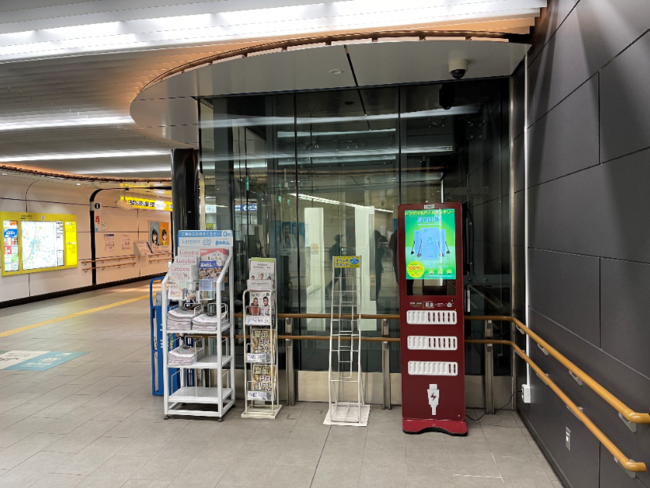 地下鉄仙台駅 西改札付近に設置したmochaステーション